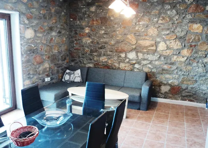 3 Bedroom Lovely In *