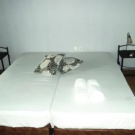 2 Bedroom Amazing Home In Paralio Astros Feriehus *