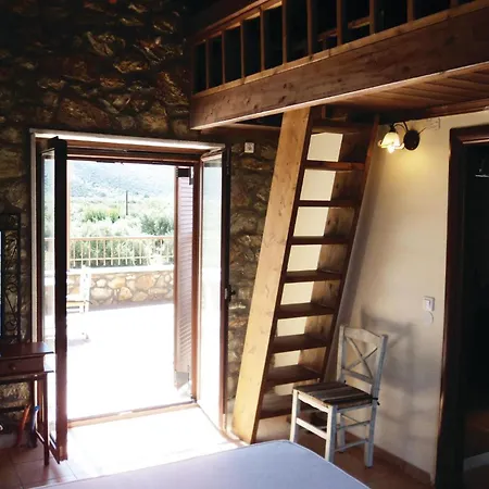 Vakantiehuis 3 Bedroom Lovely In Paralio Astros *