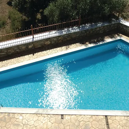Vakantiehuis 3 Bedroom Lovely In Paralio Astros Koutroufa