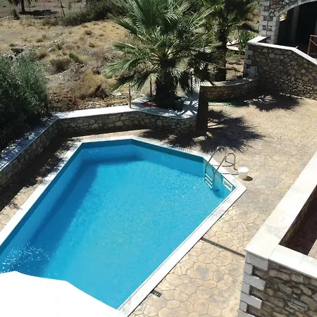 2 Bedroom Amazing Home In Paralio Astros
