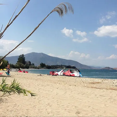 Σπίτι διακοπών 3 Bedroom Lovely In Paralio Astros Parálion Ástros